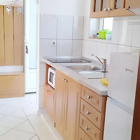 דירה Cozy Seafront Flat On The Island Of Rab